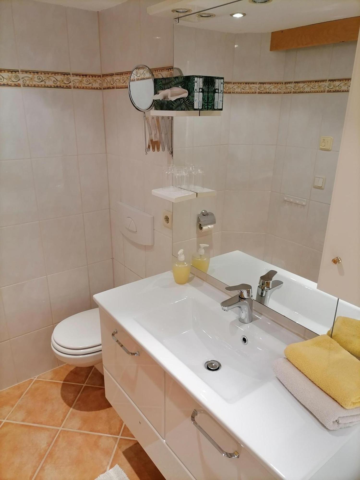 Birkenheim Widmann Hotel Langenfeld Room photo