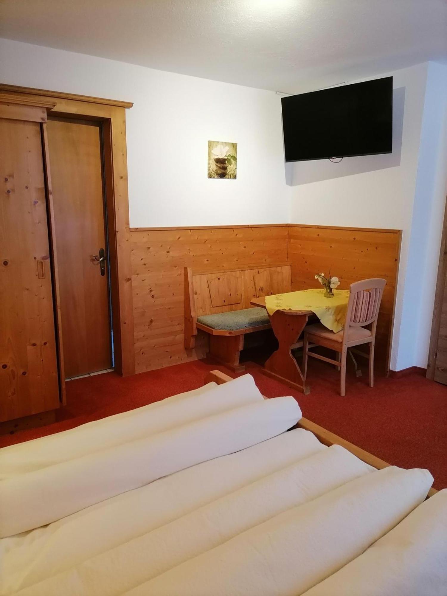 Birkenheim Widmann Hotel Langenfeld Room photo